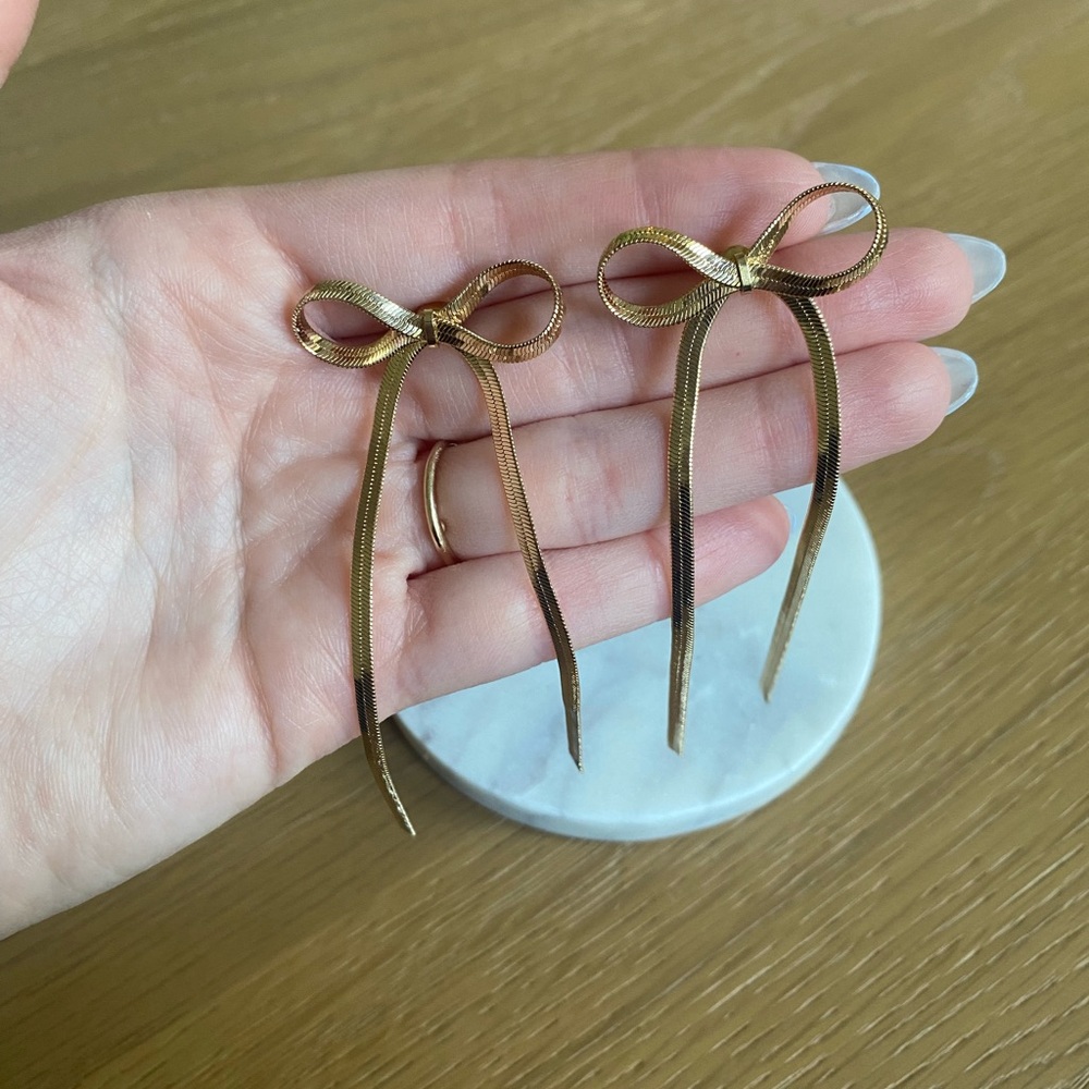 Gold Bow Earrings